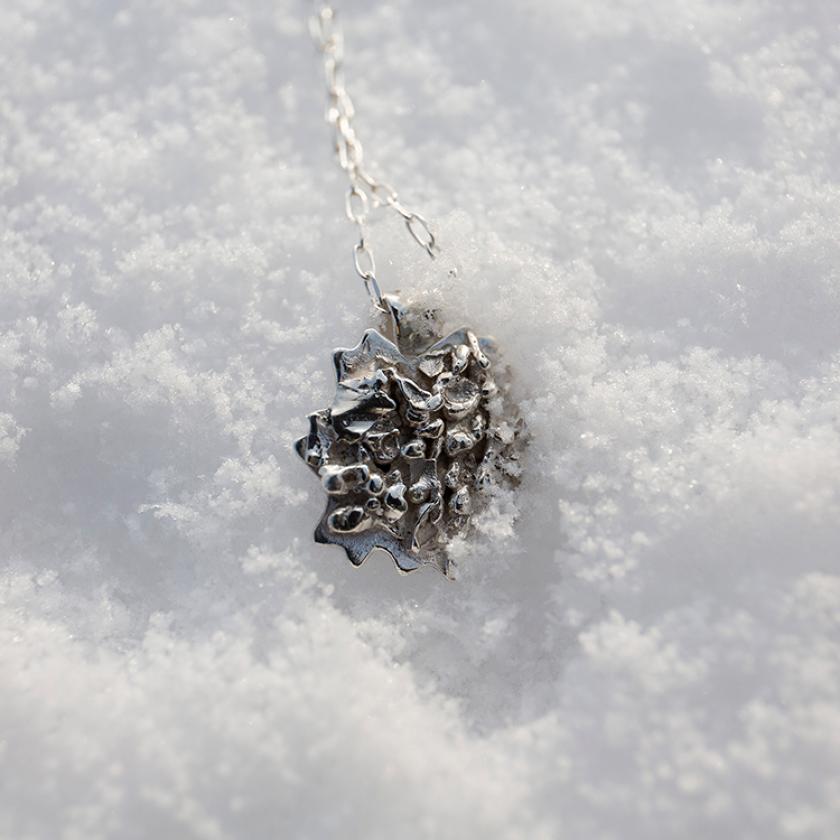 Ogrlica SNOWFLAKE srednja