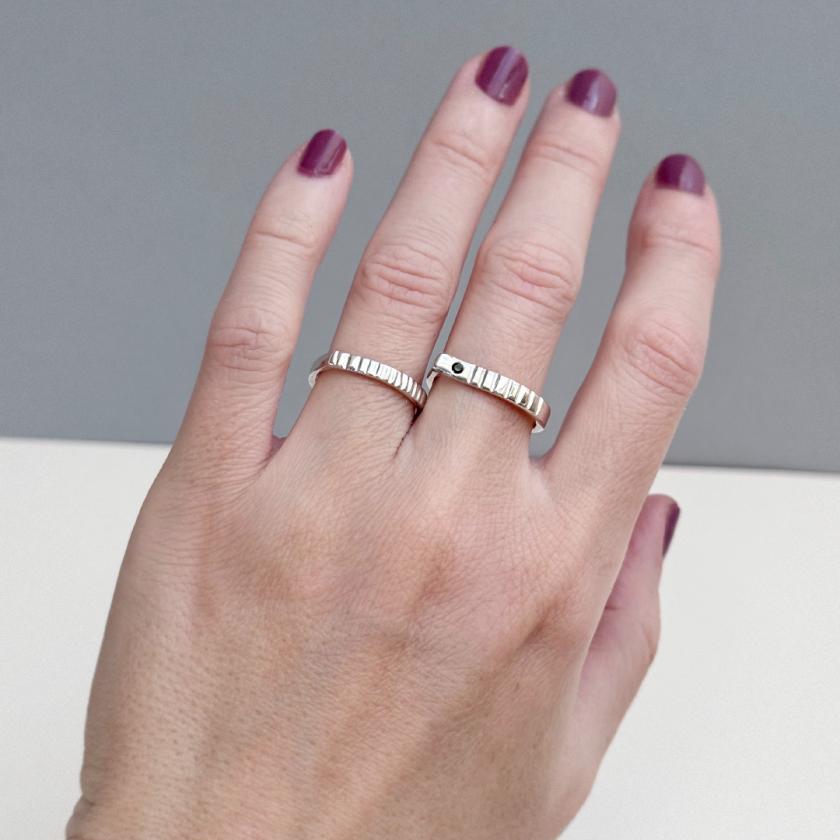 Prsten VIVI RIPPLE spinel